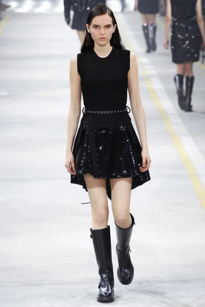 Look 35